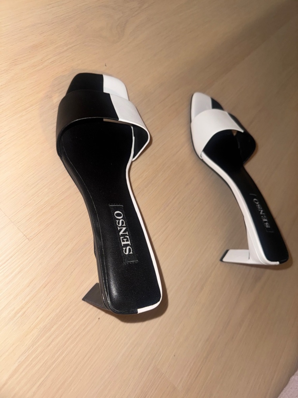 SENSO Black and White Open-Toe Block Heel Mules
